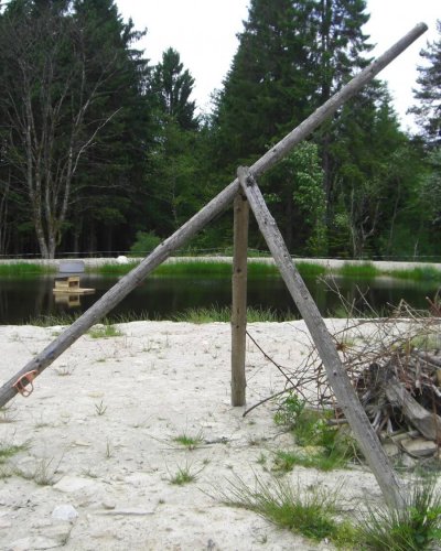 Feuerstelle am Weiher