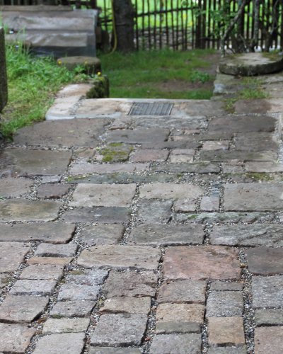 Pflaster Vorplatz